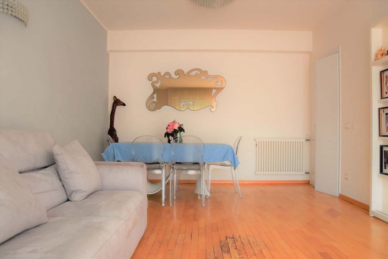 Апартаменты в Камайоре, Италия, 100 м2 фото 2