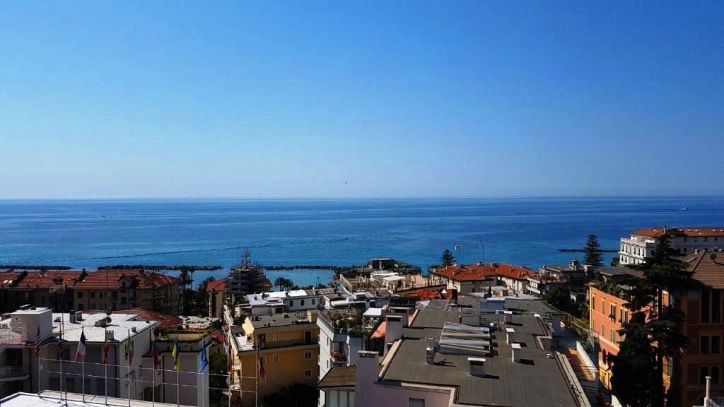 Пентхаус в Сан-Ремо, Италия, 225 м2 фото 2