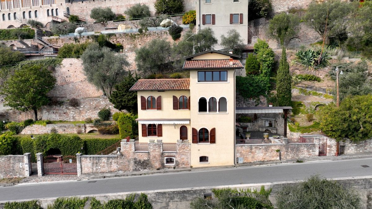 Дом в Брешии, Италия, 231 м2 фото 3