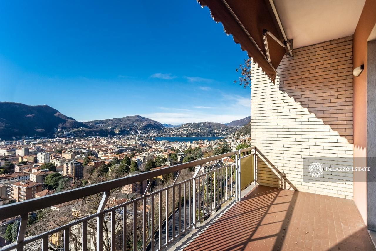 Апартаменты у озера Комо, Италия, 120 м2 фото 2