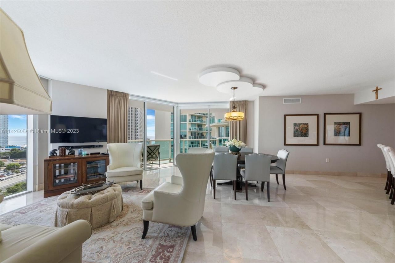 Квартира в Майами, США, 120 м2 фото 2