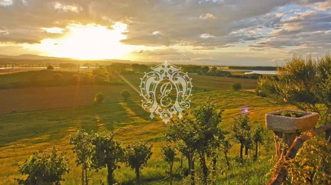 Вилла в Кастильоне-дель-Лаго, Италия, 650 м2 фото 5