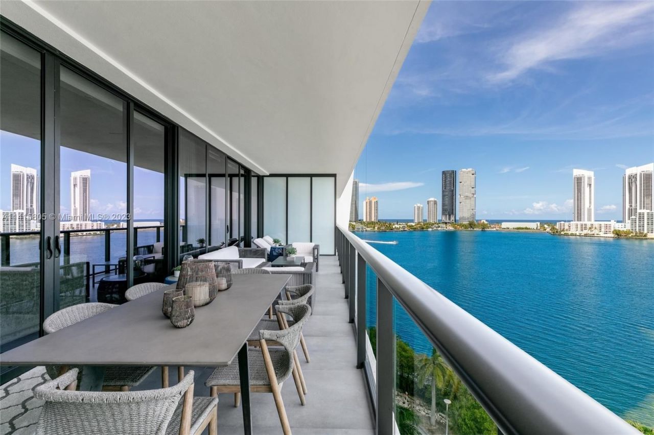 Квартира в Майами, США, 250 м2 фото 2