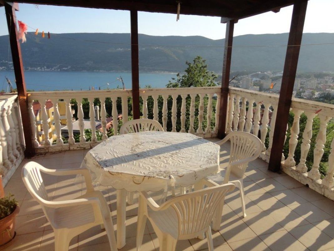 Дом в Херцег-Нови, Черногория, 250 м2 фото 3