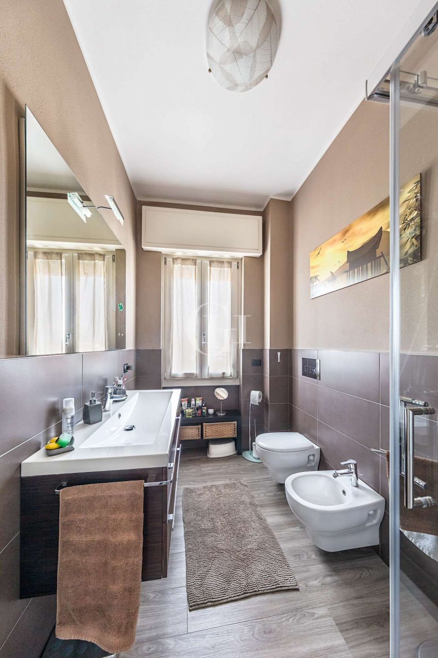 Квартира у озера Гарда, Италия, 110 м2 фото 3