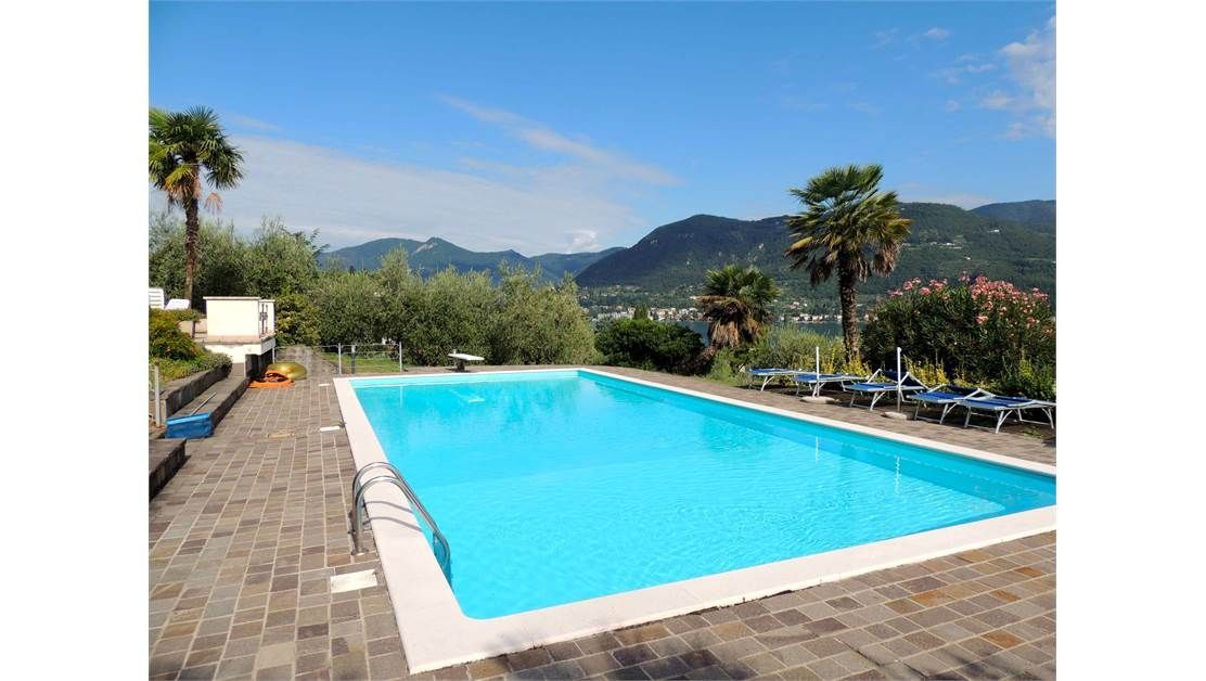 Вилла у озера Гарда, Италия, 500 м2 фото 3