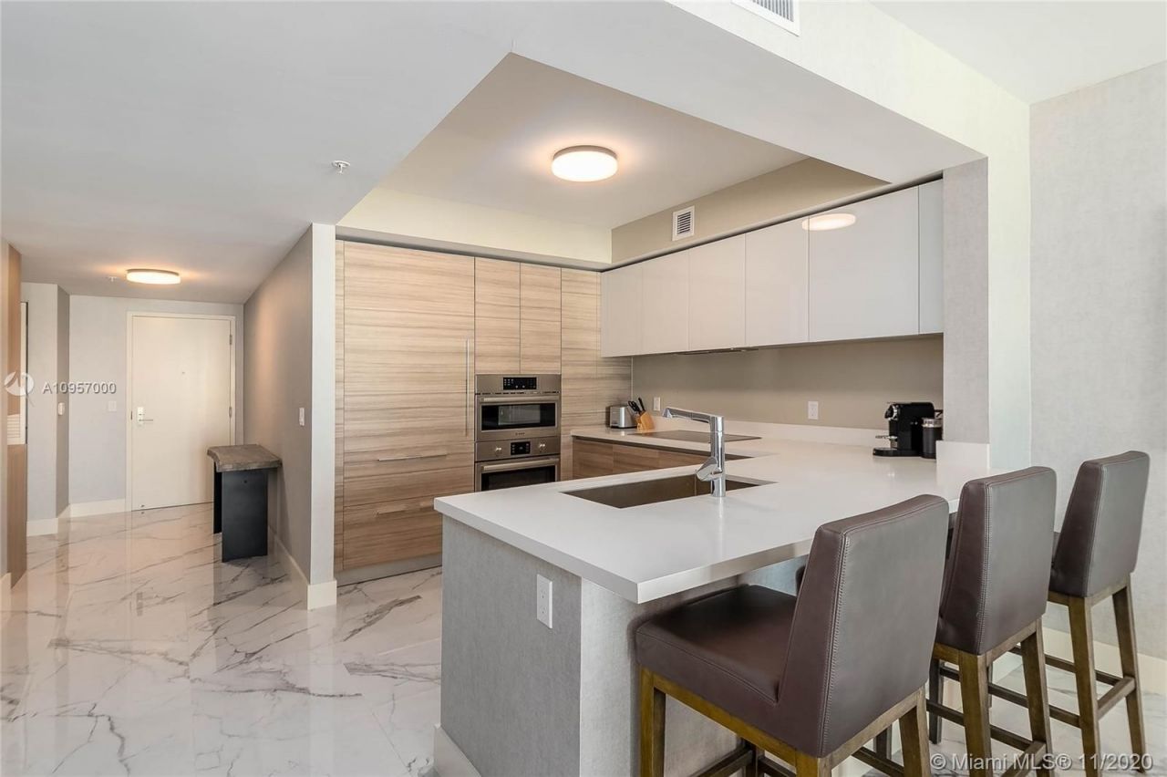 Квартира в Майами, США, 140 м2 фото 3