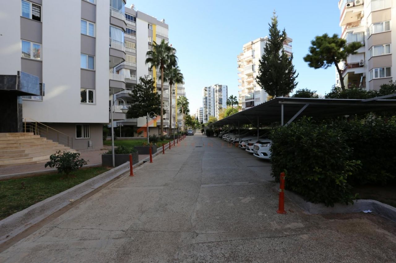 Квартира в Анталии, Турция, 140 м2 фото 2