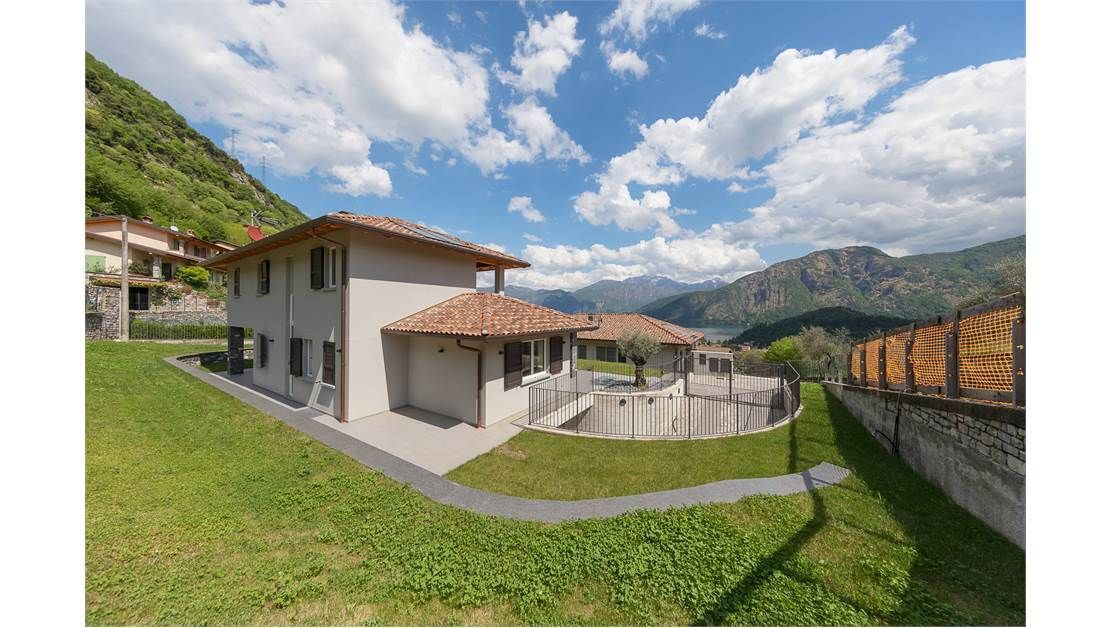 Вилла у озера Комо, Италия, 320 м2 фото 3