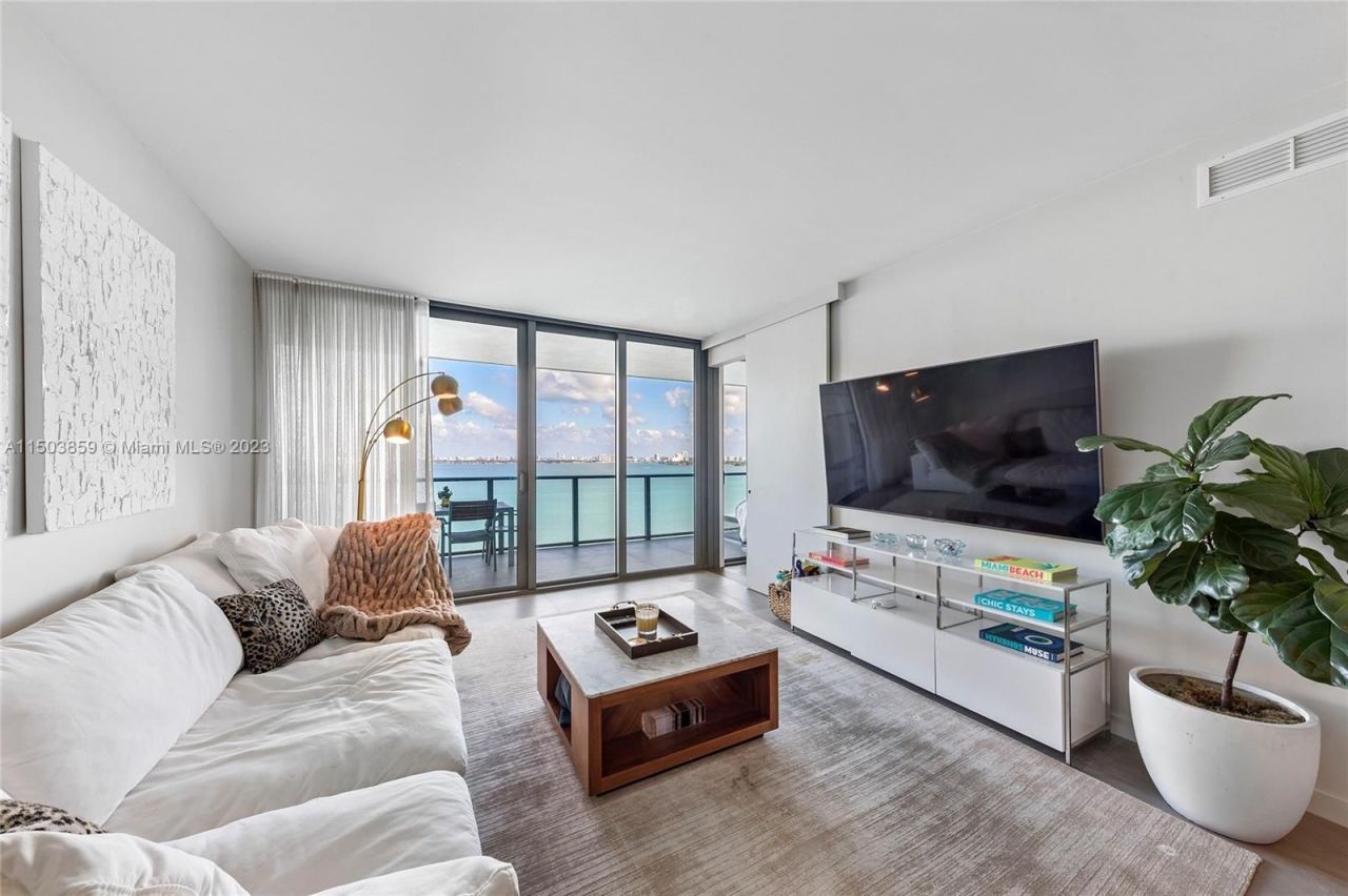 Квартира в Майами, США, 100 м2 фото 1