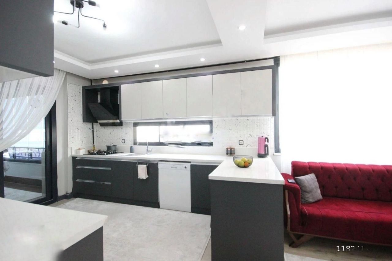 Квартира в Мерсине, Турция, 160 м2 фото 2