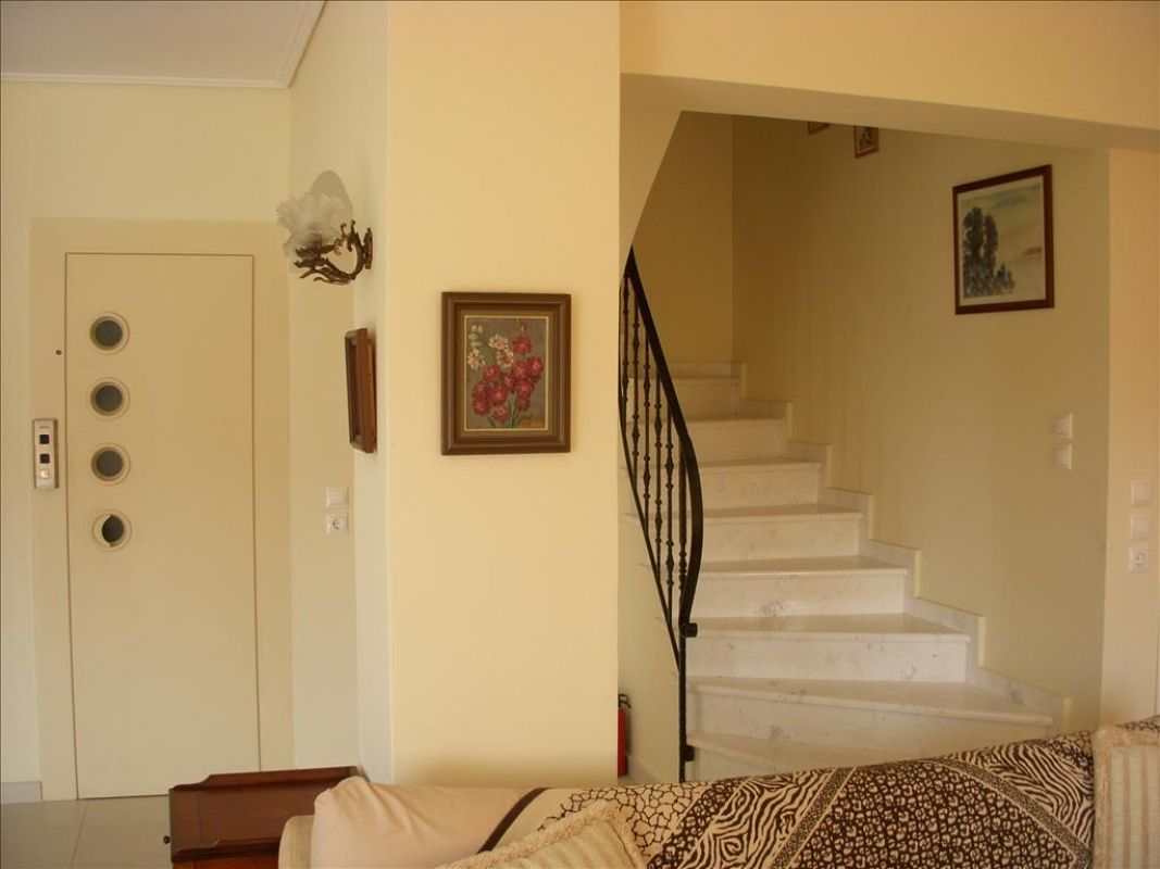 Таунхаус в Афинах, Греция, 240 м2 фото 2