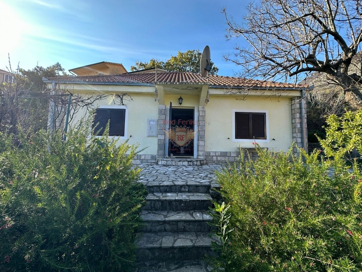 Дом в Херцег-Нови, Черногория, 120 м2 фото 4