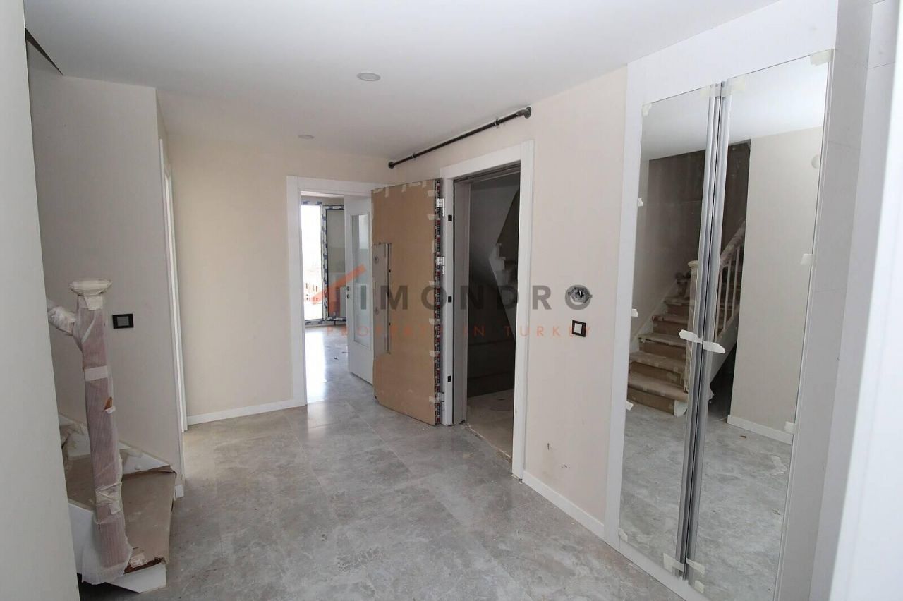 Квартира в Стамбуле, Турция, 207 м2 фото 4