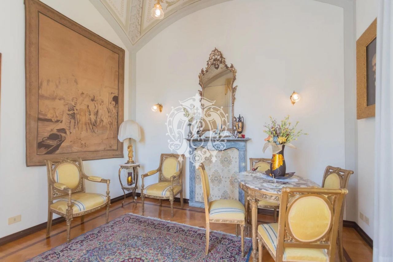 Вилла в Комо, Италия, 540 м2 фото 4