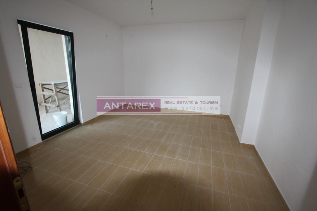 Апартаменты в Биеле, Черногория, 60 м2 фото 2