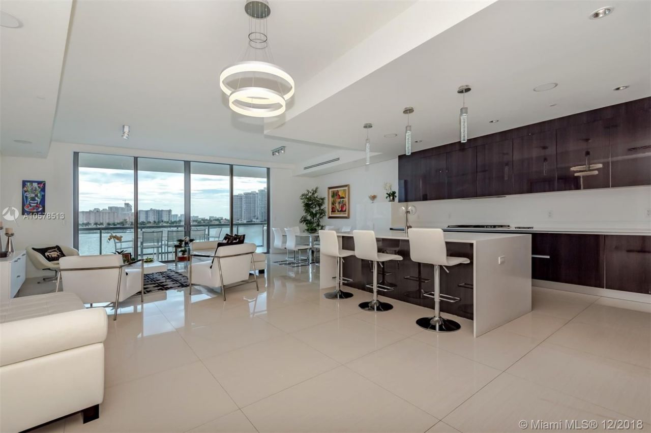 Квартира в Майами, США, 270 м2 фото 4