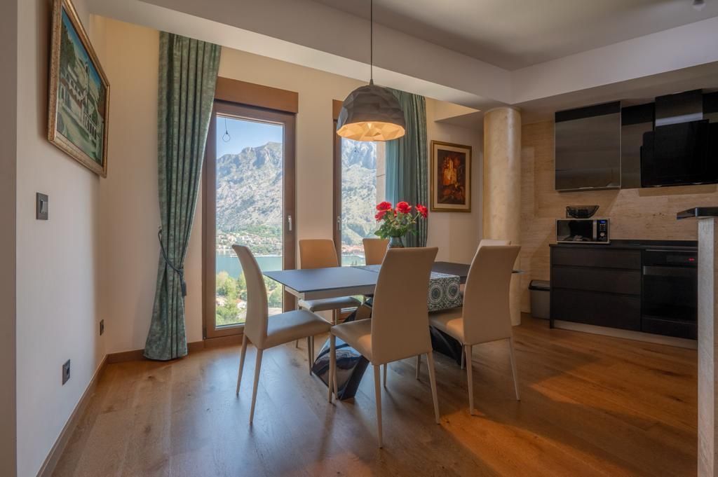 Квартира в Которе, Черногория, 80 м2 фото 2