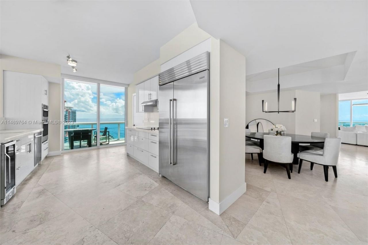 Квартира в Майами, США, 250 м2 фото 5
