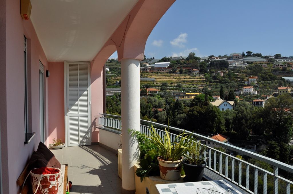Апартаменты в Сан-Ремо, Италия, 100 м2 фото 3