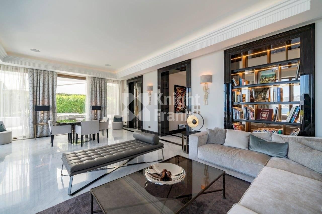 Вилла в Рокбрюн-Кап-Мартен, Франция, 450 м2 фото 4