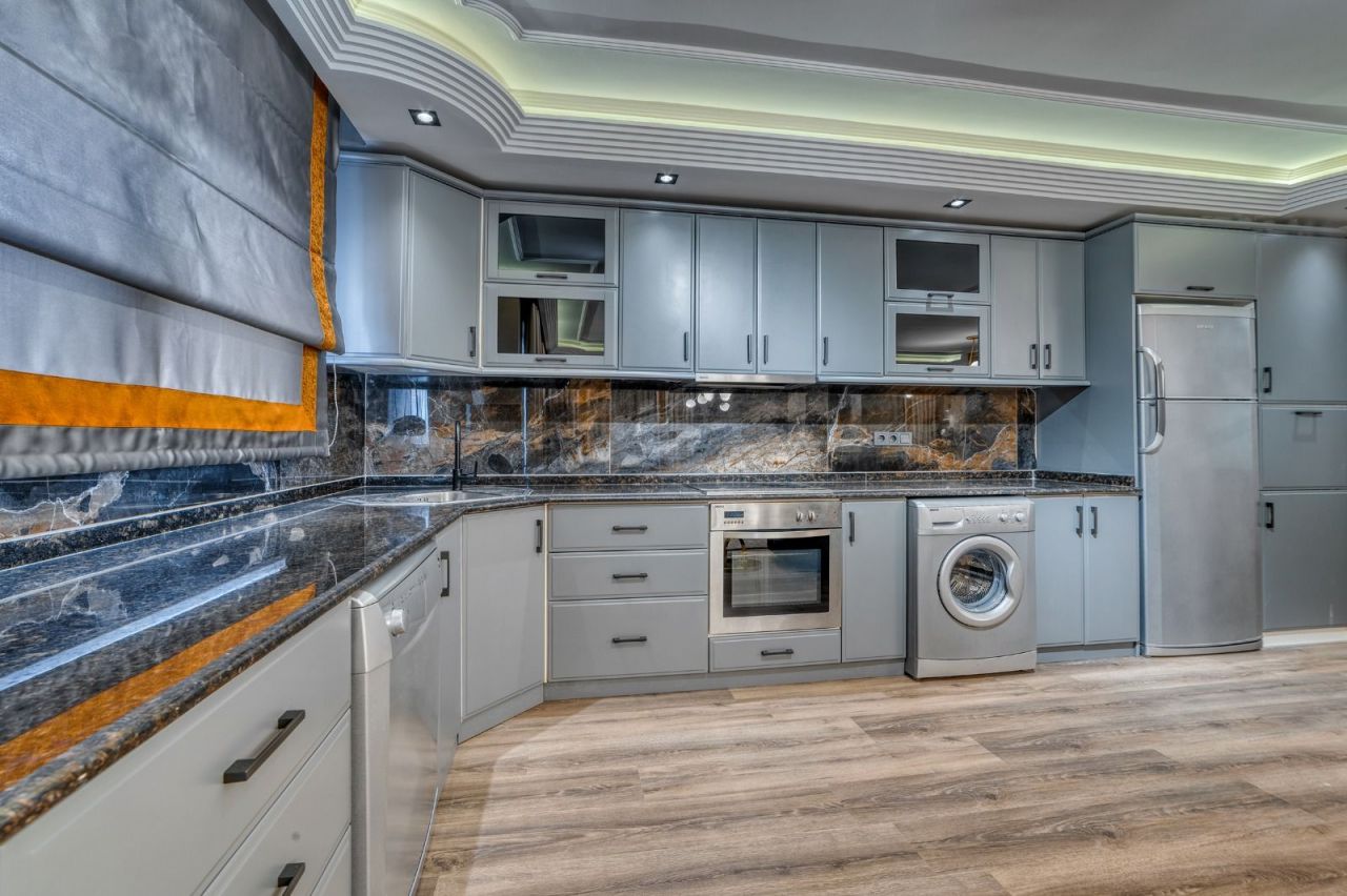 Квартира в Алании, Турция, 225 м2 фото 2