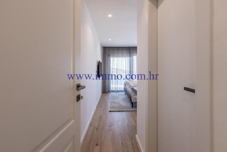 Вилла в Рогознице, Хорватия, 270 м2 фото 4