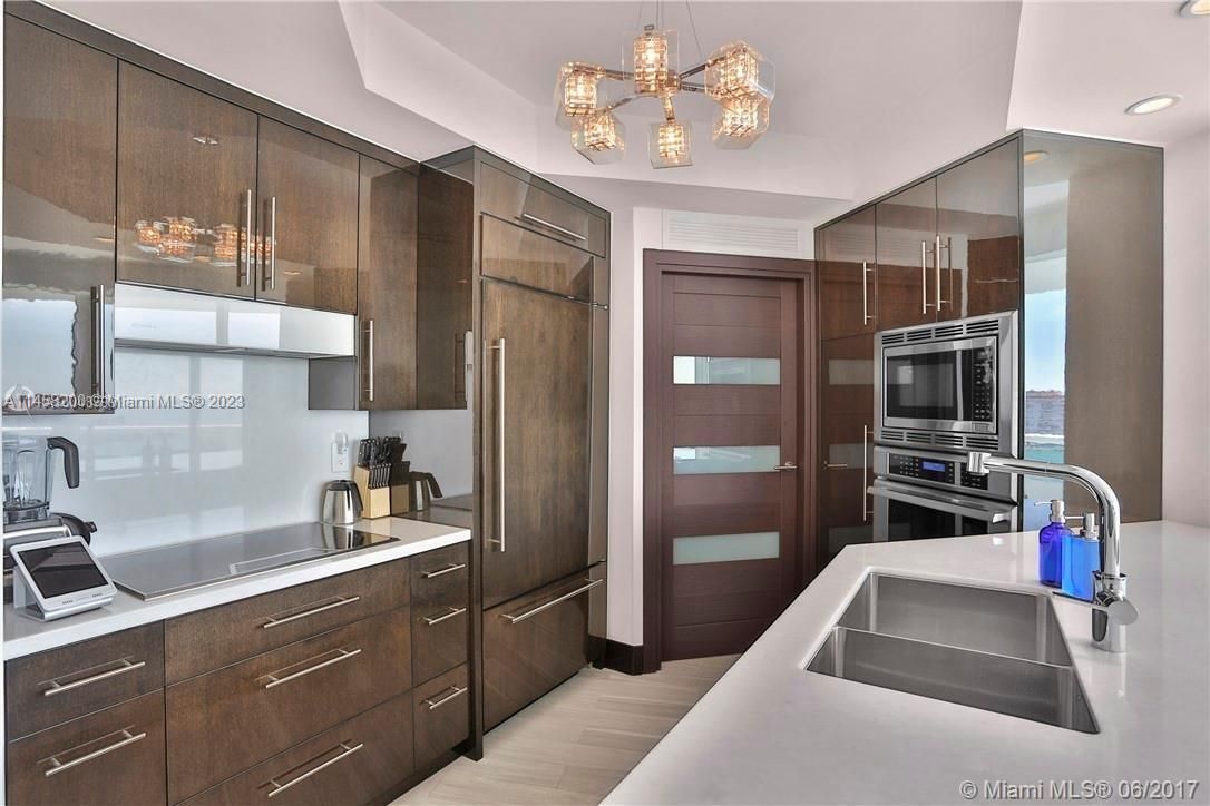 Квартира в Майами, США, 130 м2 фото 2
