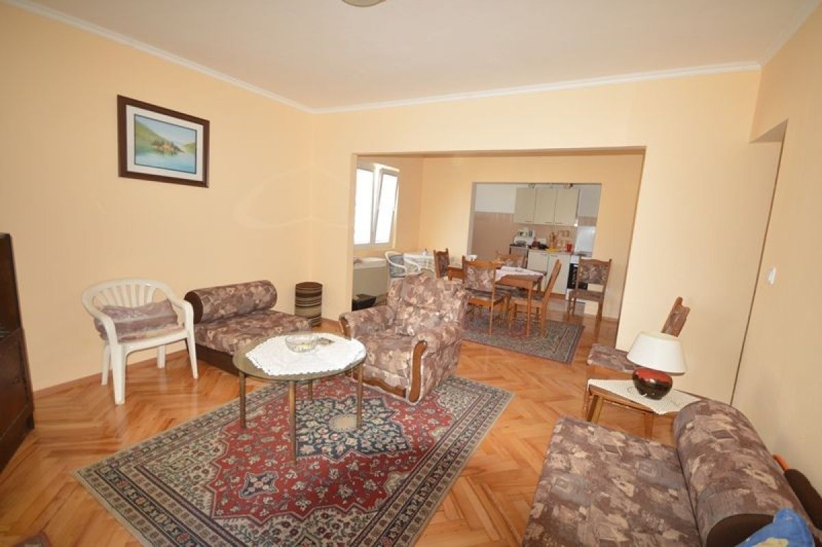 Дом в Херцег-Нови, Черногория, 400 м2 фото 2