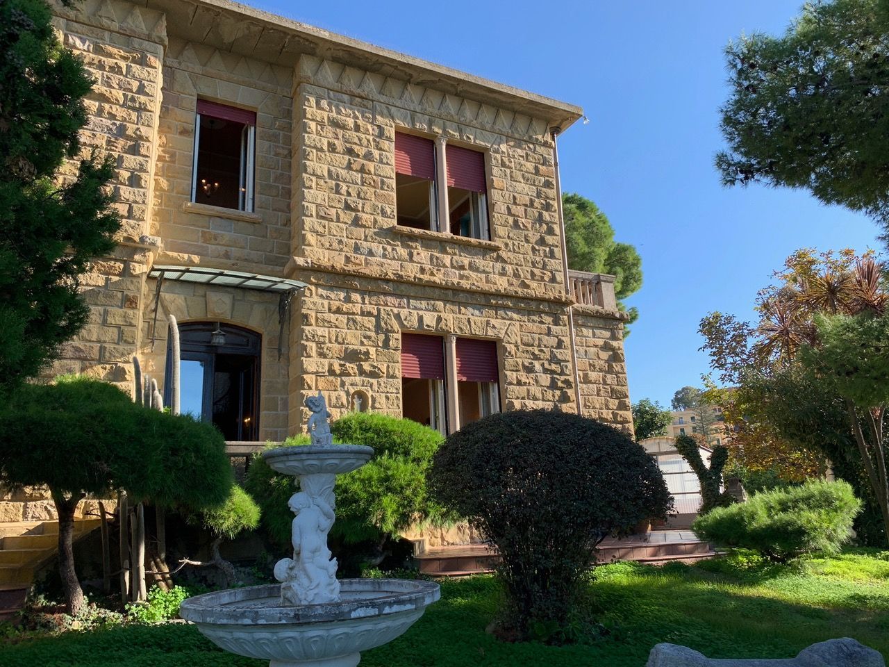 Вилла в Сан-Ремо, Италия, 330 м2 фото 2