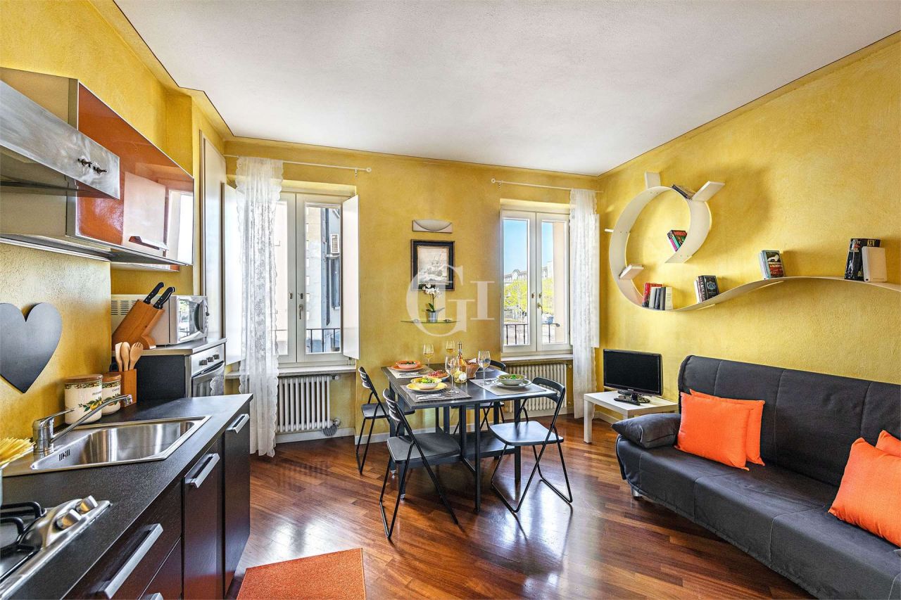 Квартира у озера Гарда, Италия, 65 м2 фото 3