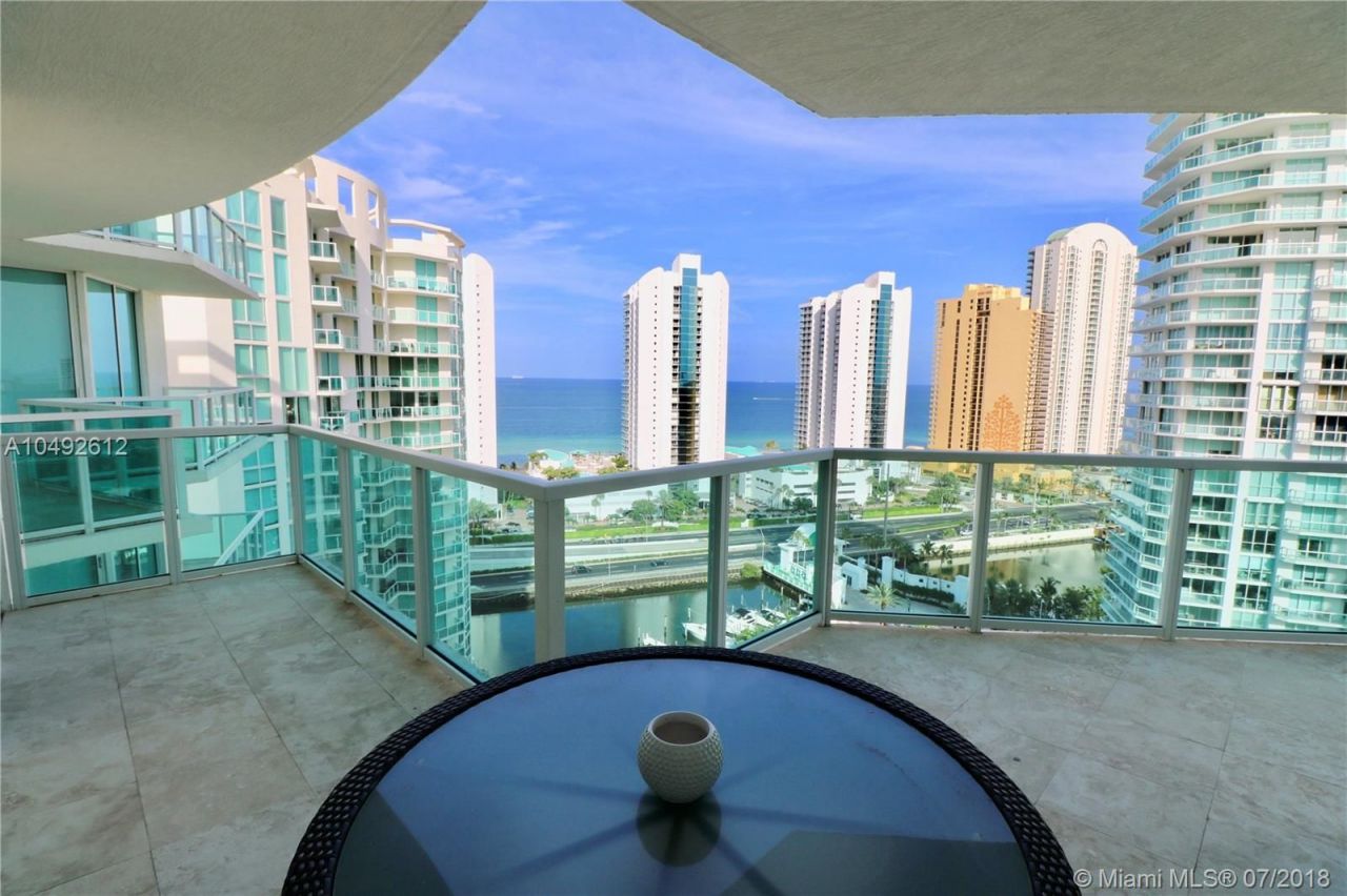 Квартира в Майами, США, 140 м2 фото 2