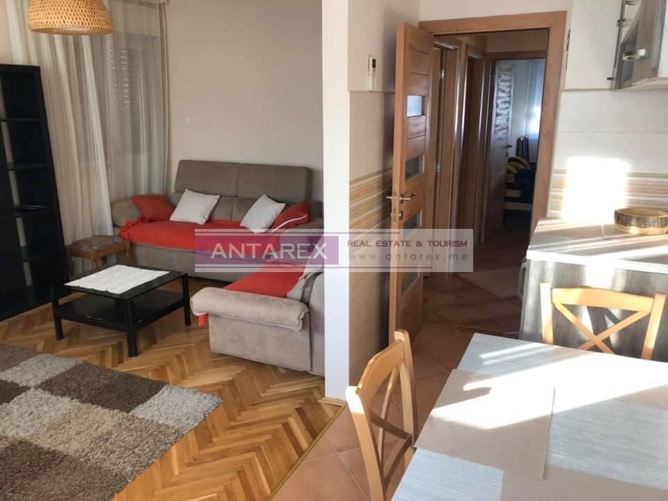 Апартаменты в Тивате, Черногория, 70 м2 фото 4