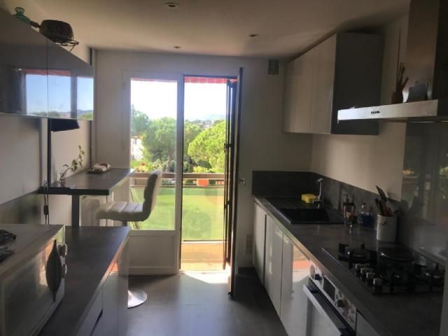 Апартаменты в Каннах, Франция, 70 м2 фото 2