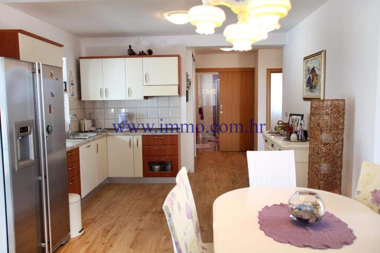 Вилла в Рогознице, Хорватия, 400 м2 фото 3