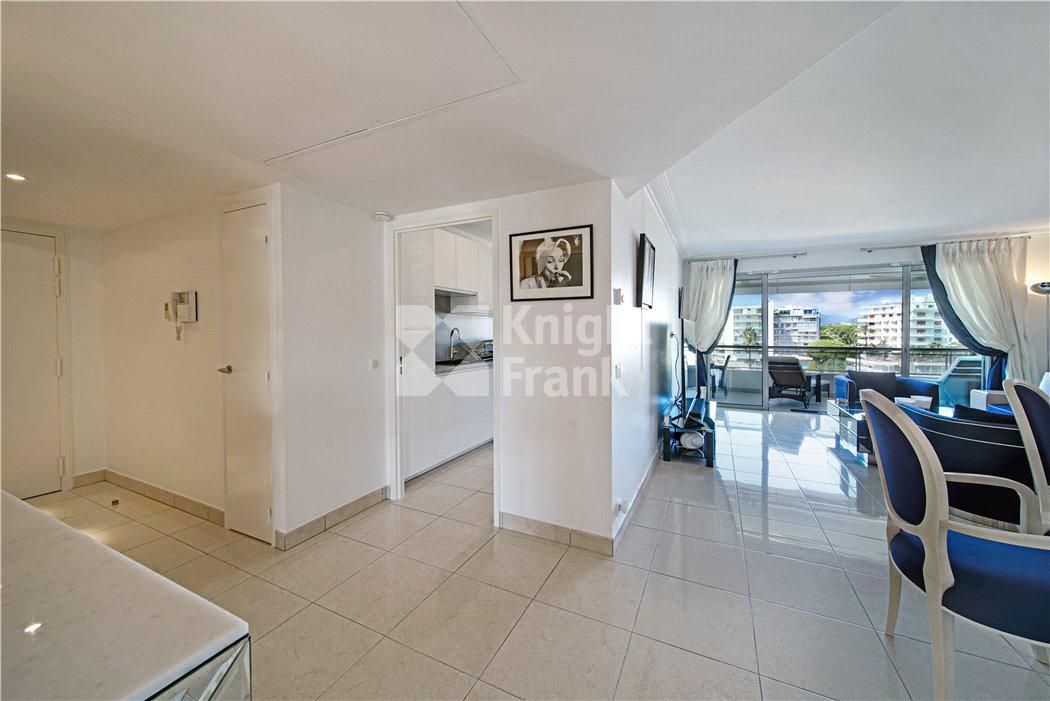 Апартаменты в Каннах, Франция, 85 м2 фото 3
