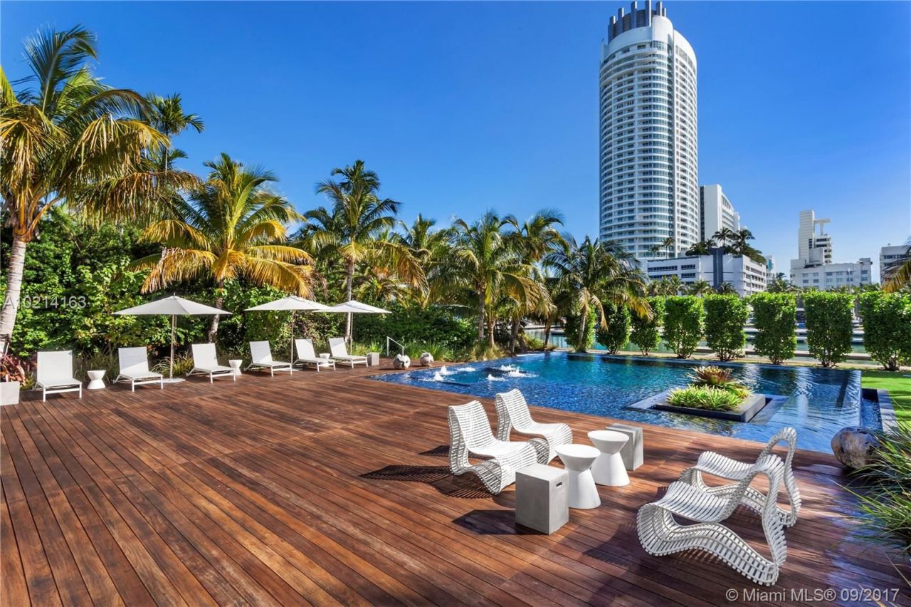 Вилла в Майами-Бич, США, 900 м2 фото 2