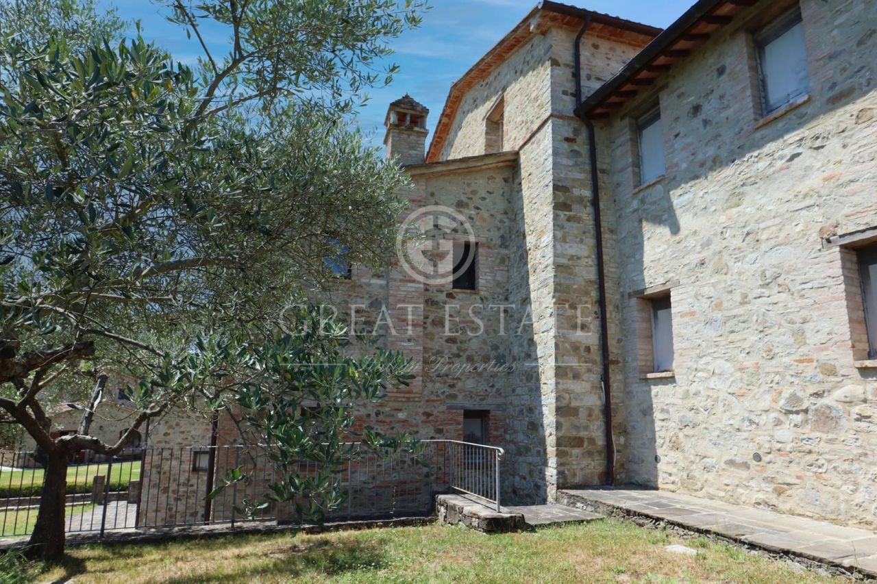 Дом в Умбертиде, Италия, 285.75 м2 фото 3