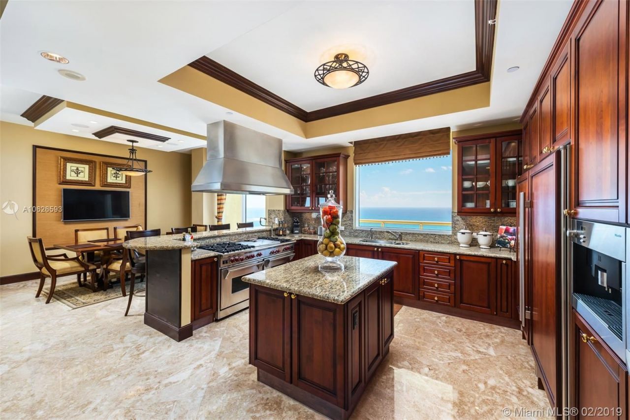 Пентхаус в Майами, США, 520 м2 фото 3