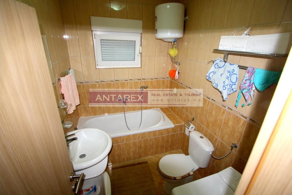 Апартаменты в Херцег-Нови, Черногория, 56 м2 фото 5