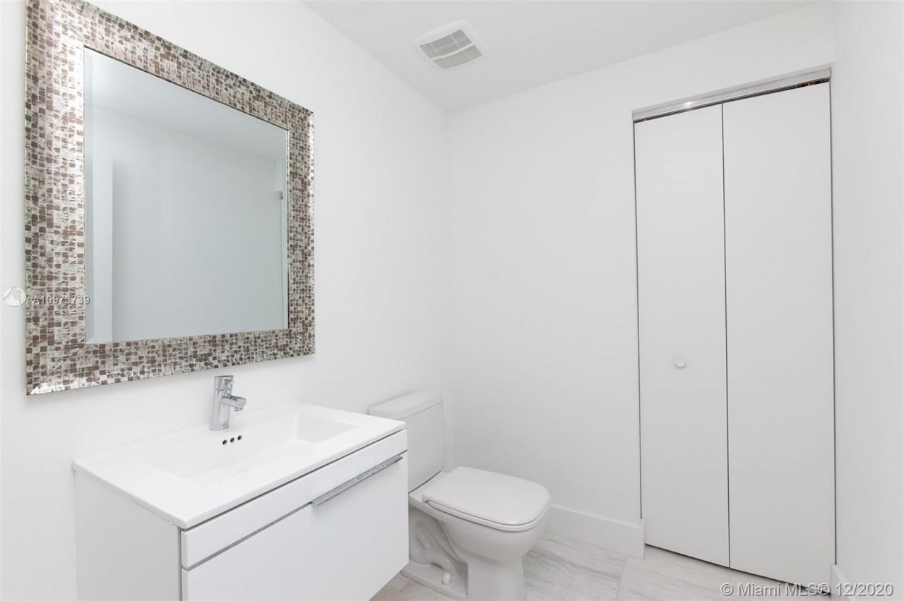 Квартира в Майами, США, 200 м2 фото 4