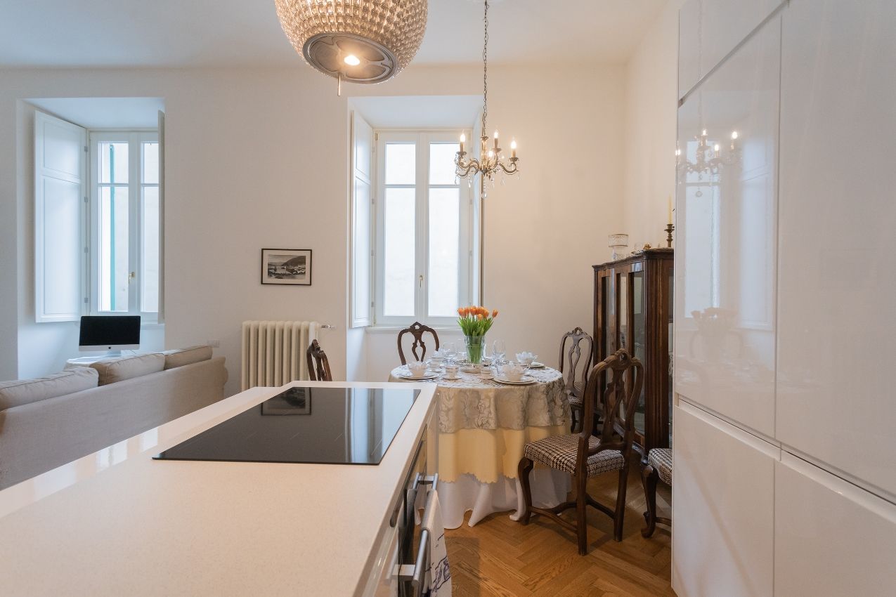 Апартаменты у озера Комо, Италия, 168 м2 фото 5