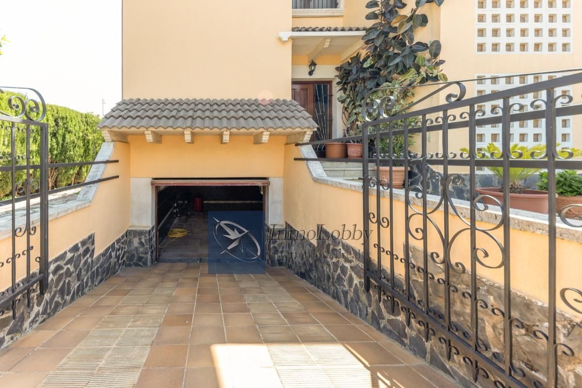 Дом в Калонже, Испания, 343 м2 фото 3