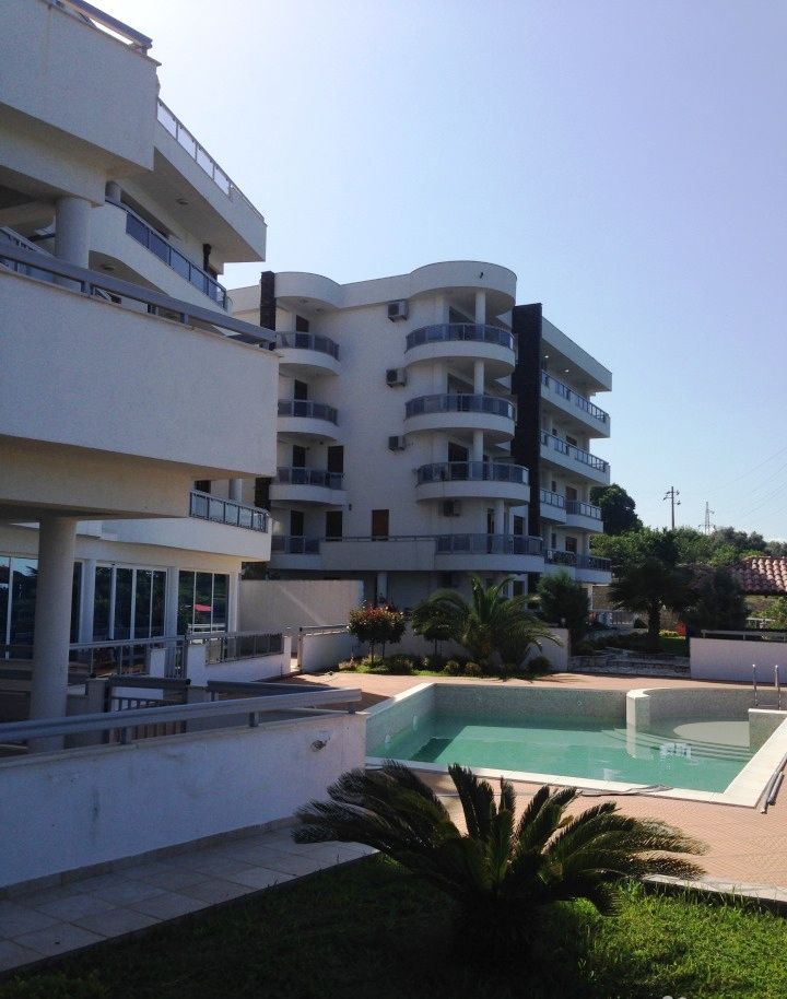 Апартаменты в Добра Воде, Черногория, 126 м2 фото 2