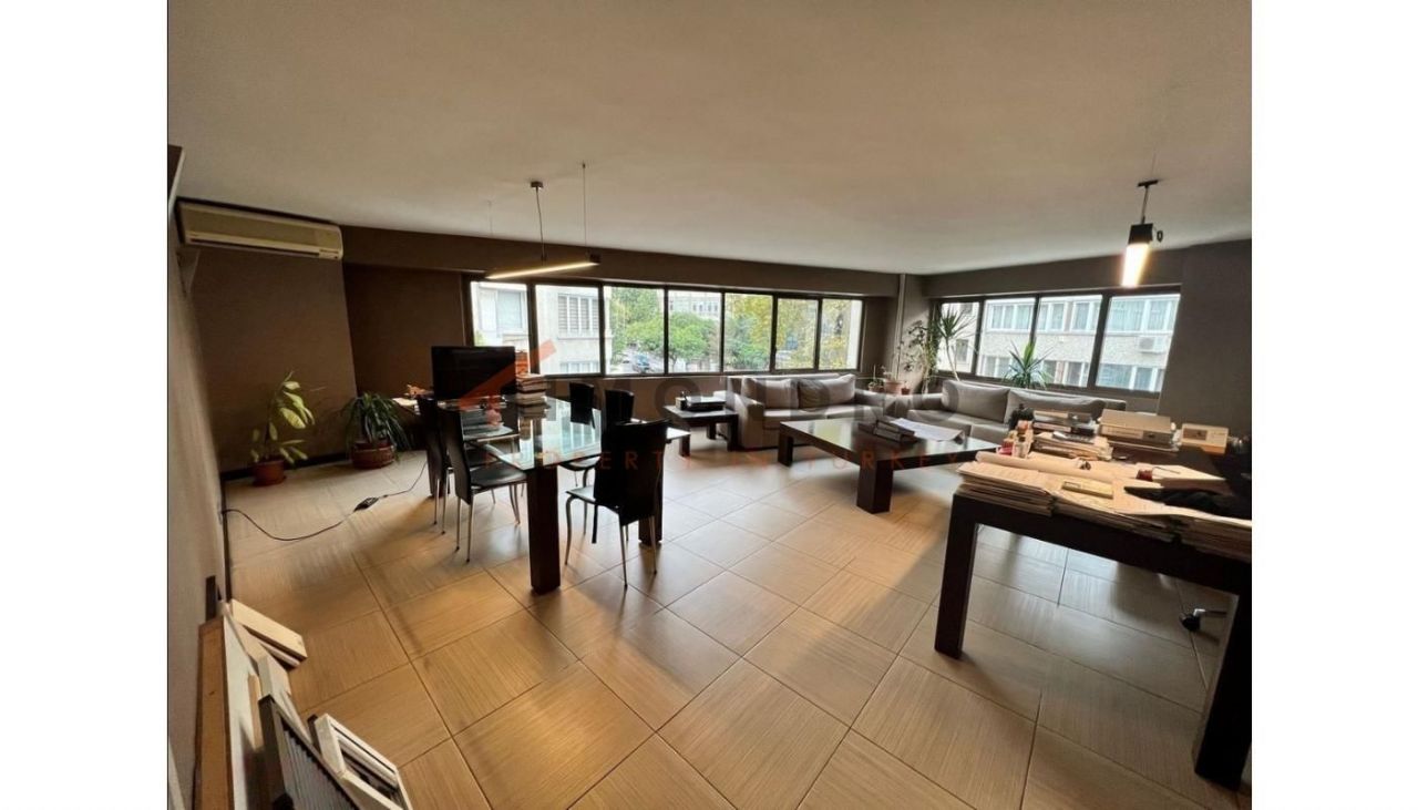 Квартира в Стамбуле, Турция, 140 м2 фото 2