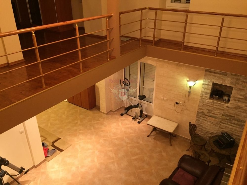 Дом в Херцег-Нови, Черногория, 250 м2 фото 5