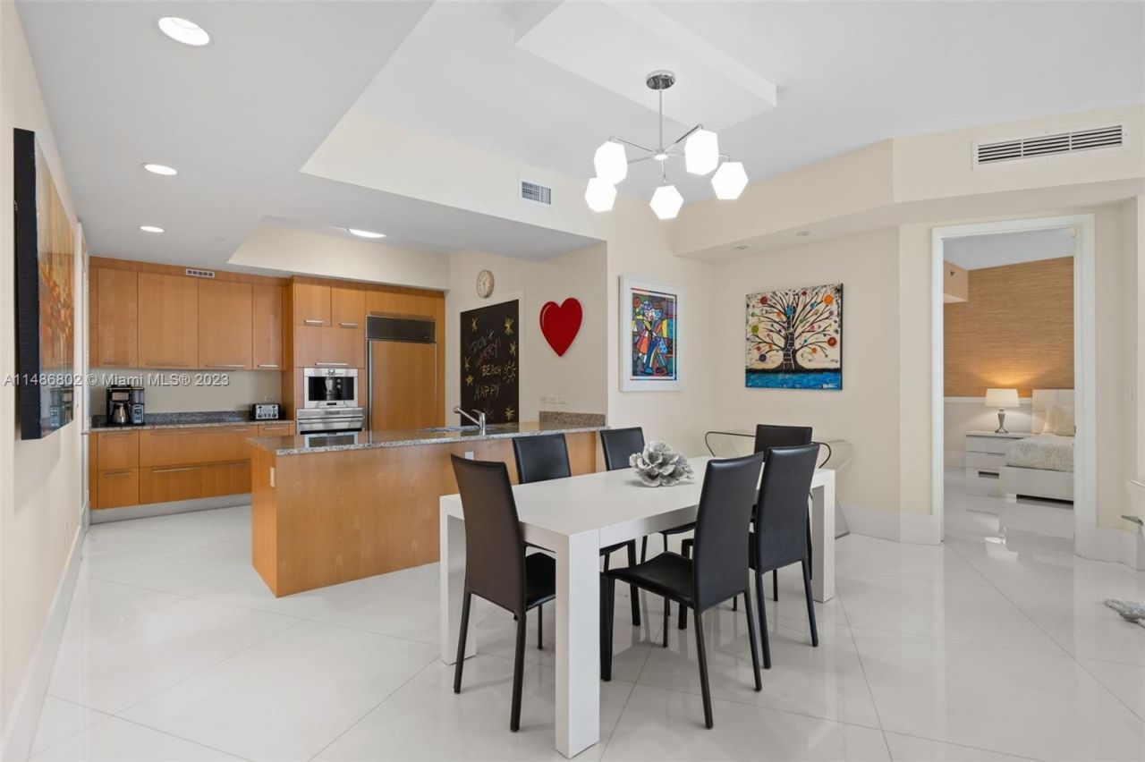 Квартира в Майами, США, 200 м2 фото 5