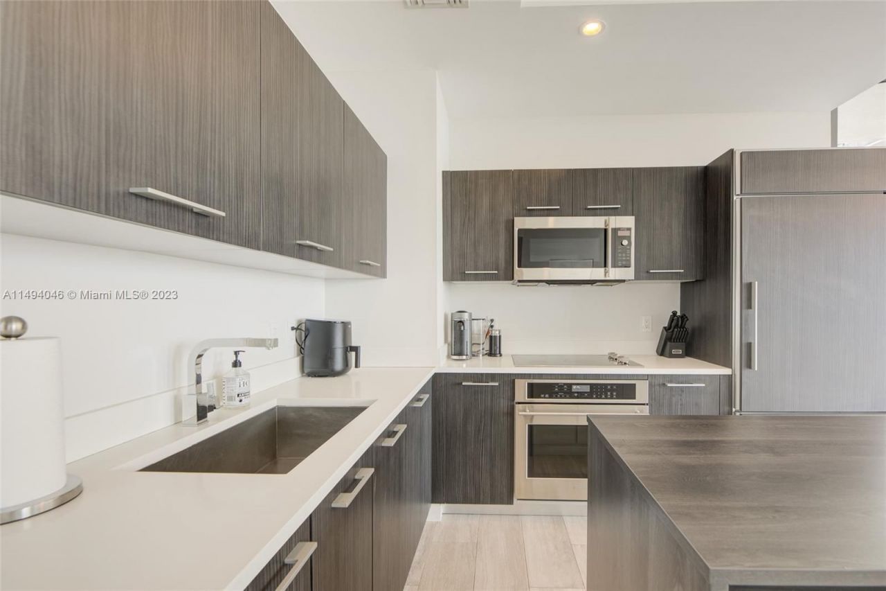 Квартира в Майами, США, 140 м2 фото 3