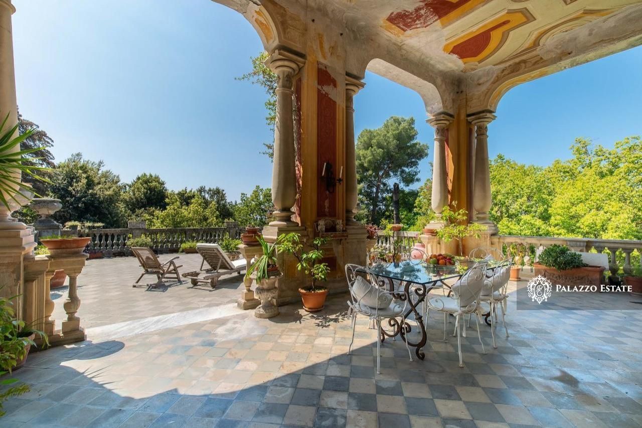 Апартаменты в Генуе, Италия, 600 м2 фото 1