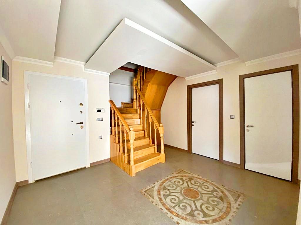 Квартира в Алании, Турция, 240 м2 фото 2